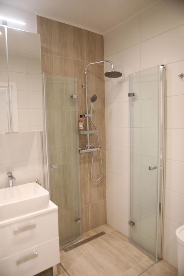 Uroczy Apartament 38 m2 Tychy, Śląskie Ogrody Zewnętrze zdjęcie